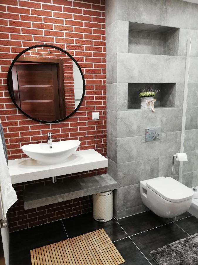Apartament 80M2 Z 70M2 Tarasem -W Pelni Wyposazony - Wyjatkowe Centrum Miasta Włocławek المظهر الخارجي الصورة